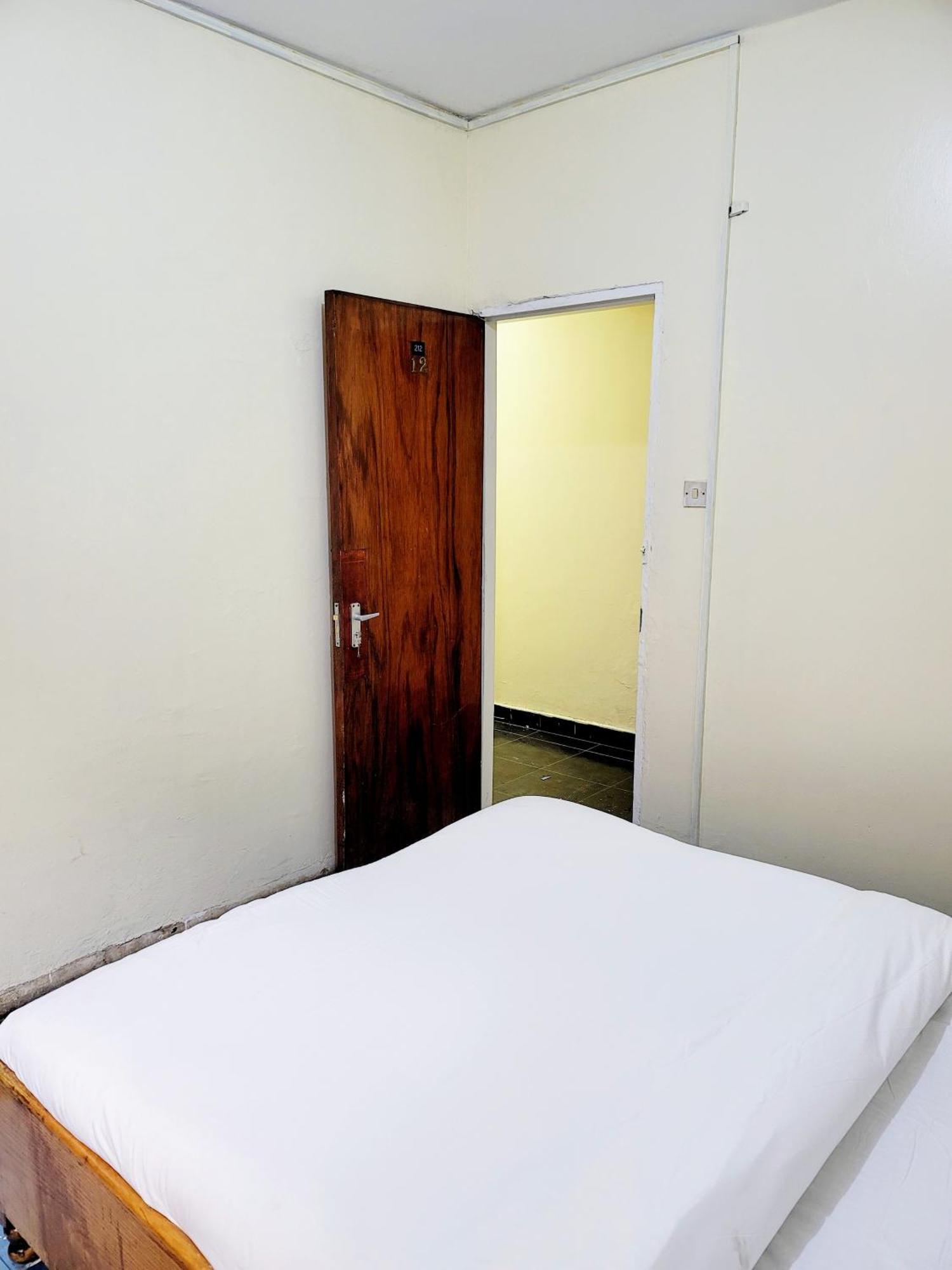 City Breeze Cbd Nairobi Exterior photo